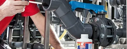 elementy z tworzyw sztucznych